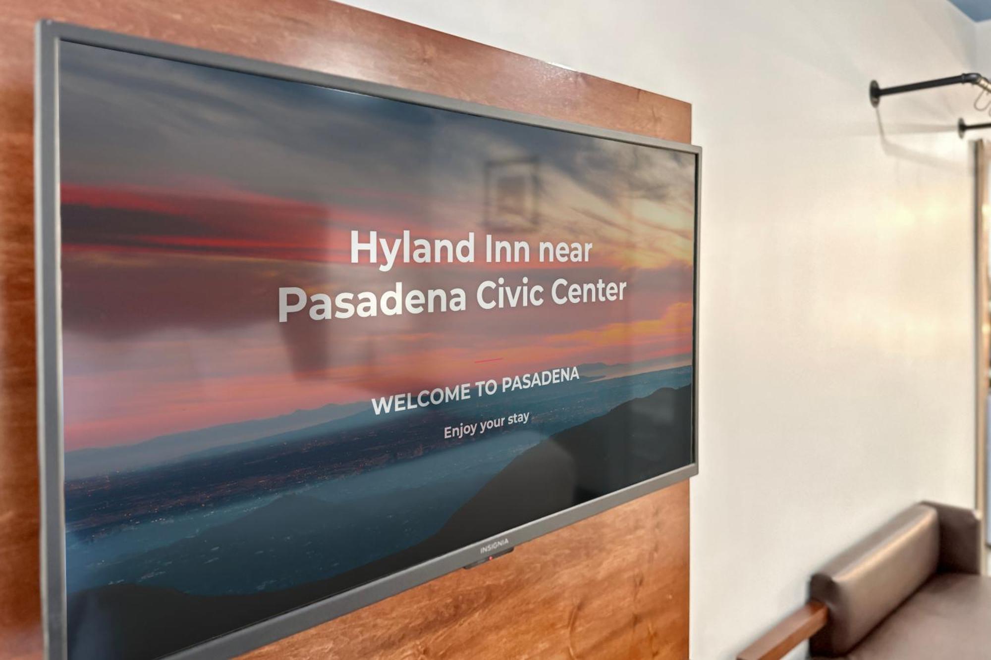 Hyland Inn Near Pasadena Civic Center エクステリア 写真