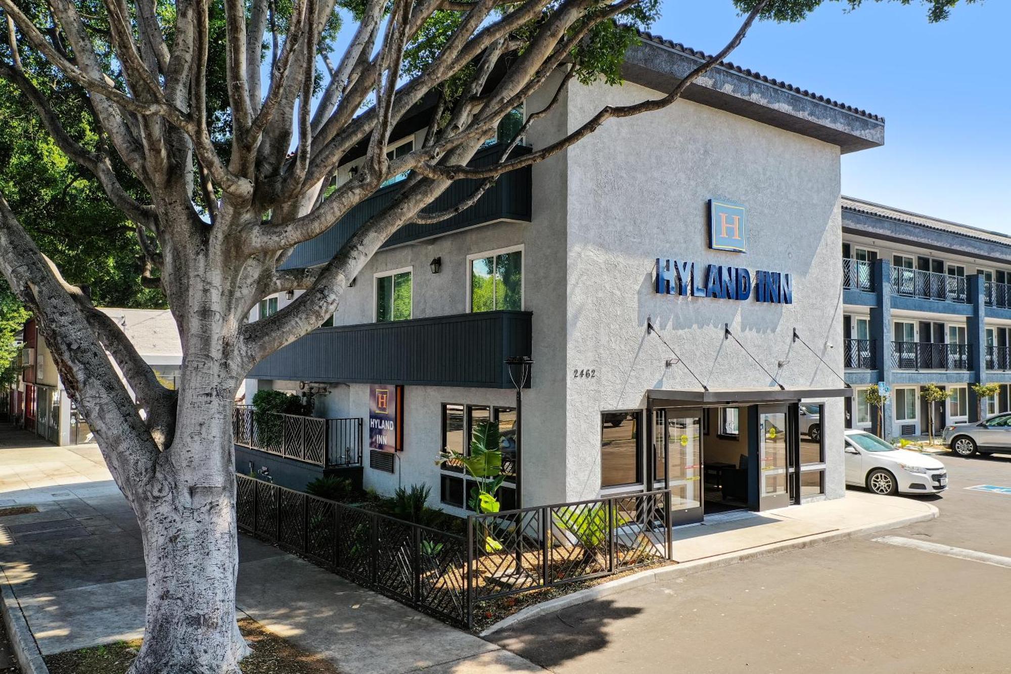 Hyland Inn Near Pasadena Civic Center エクステリア 写真