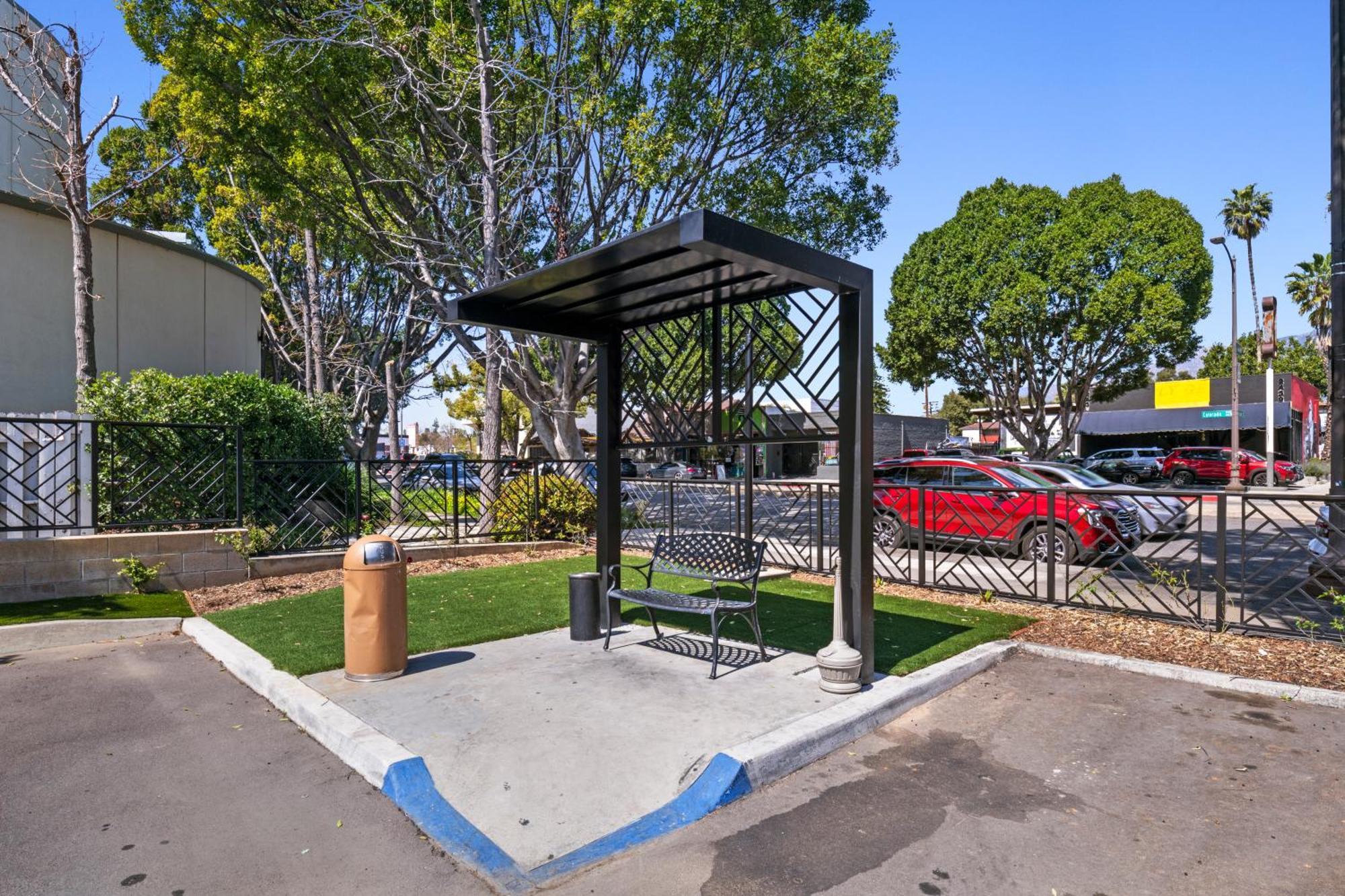 Hyland Inn Near Pasadena Civic Center エクステリア 写真
