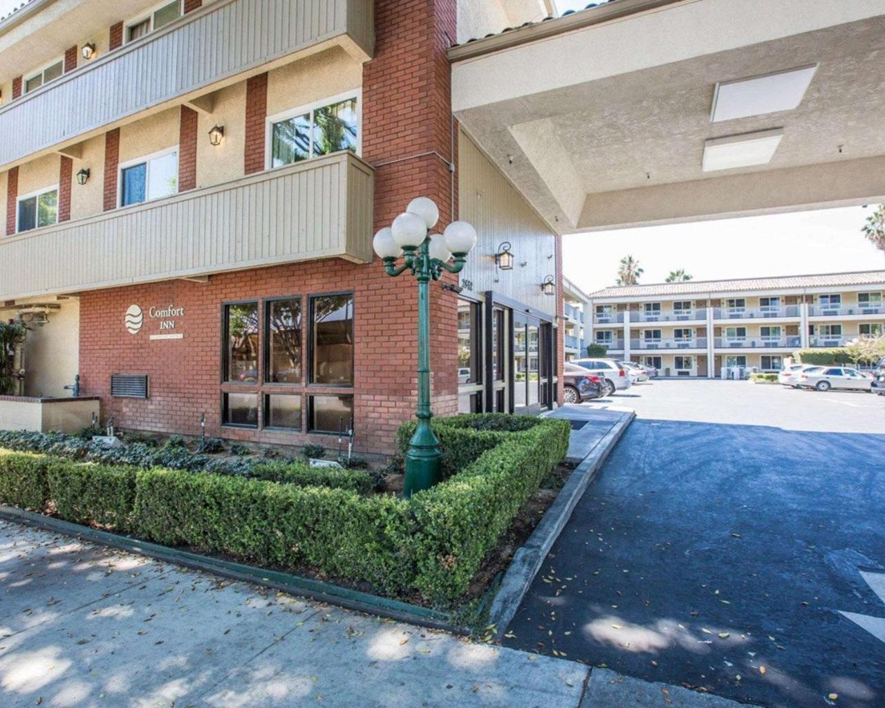 Hyland Inn Near Pasadena Civic Center エクステリア 写真